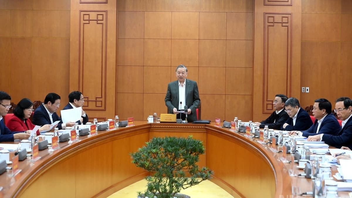 [Фото] Генеральний секретар То Лам працює з постійними комітетами підкомітетів 14-го з'їзду партії