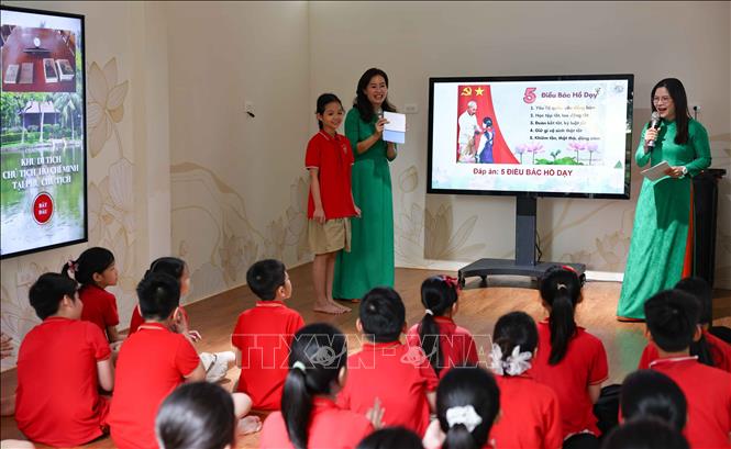 Lan tỏa giá trị Di sản Hồ Chí Minh qua những hình ảnh, hiện vật lịch sử - Ảnh 4.