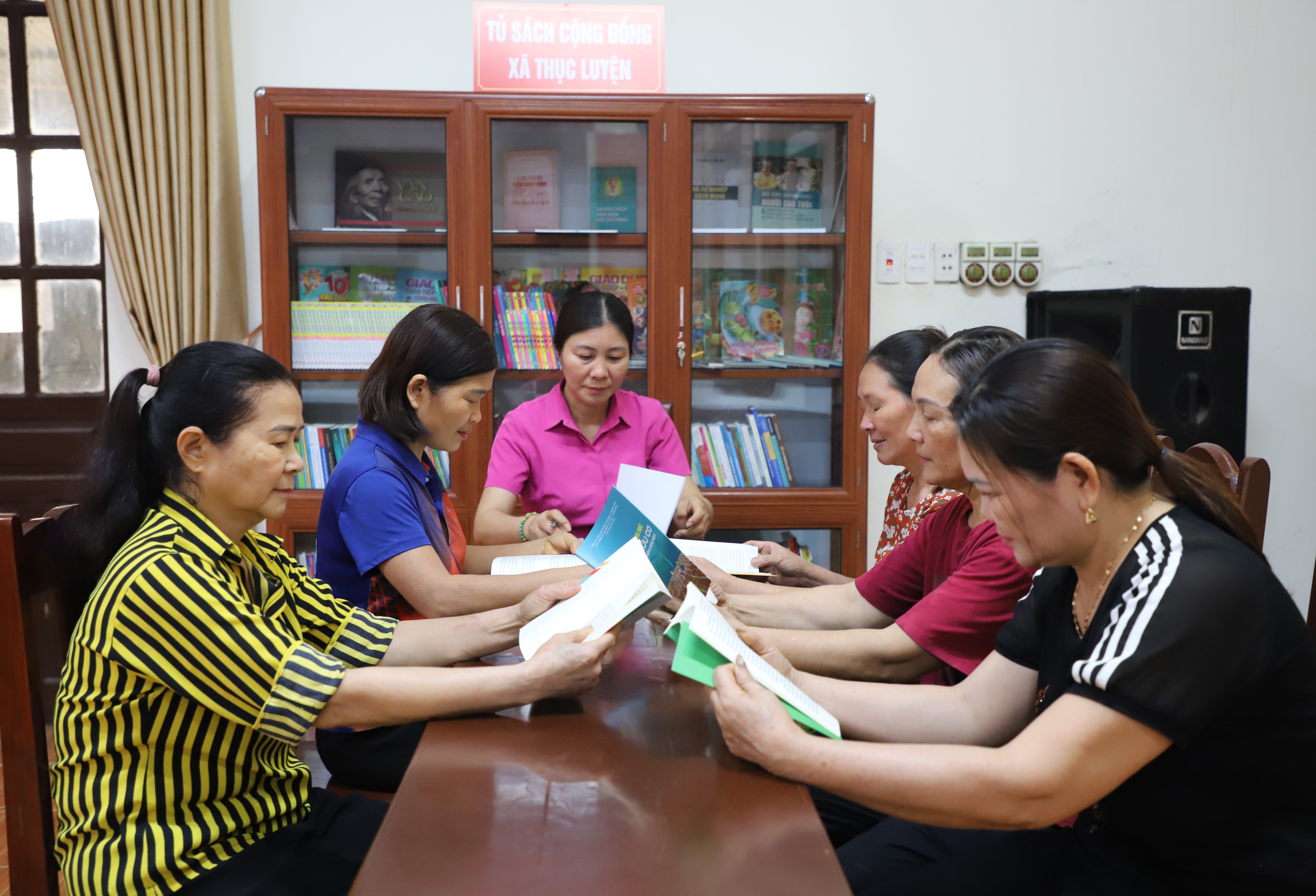 Tủ sách cộng đồng lan tỏa tri thức vùng cao