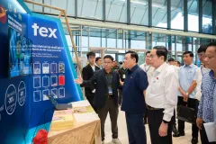 Opening-of-the-exhibition-on-innovation-and-OCOP-products-17