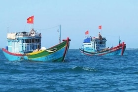 Động viên ngư dân bám biển sản xuất bình thường trong phạm vi vùng biển Việt Nam