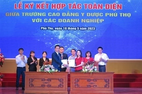Trường Cao đẳng Y Dược Phú Thọ ký kết hợp tác với các doanh nghiệp​