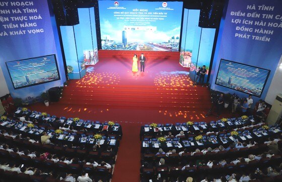 Hà Tĩnh nhận Quyết định phê duyệt Quy hoạch tỉnh thời kỳ 2021-2030, tầm nhìn đến năm 2050  ảnh 1
