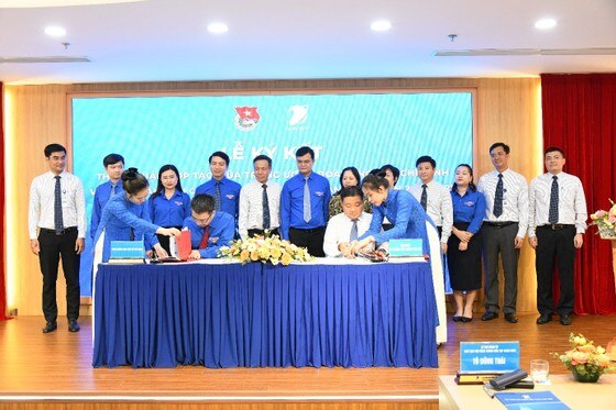 Tập đoàn VNPT và Trung ương Đoàn TNCS Hồ Chí Minh ký thỏa thuận hợp tác giai đoạn 2023-2027 ảnh 1