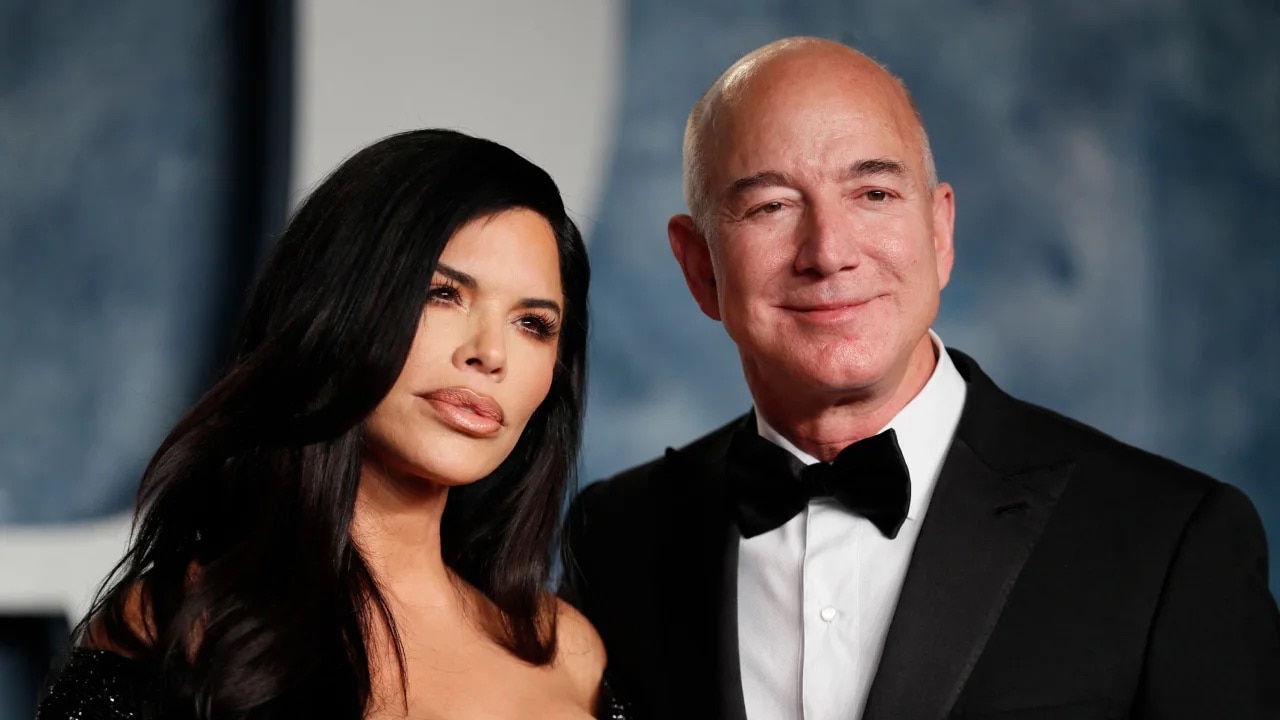 Billionaire Jeff Bezos Is Engaged To Journalist Lauren Sánchez Vietnamvn