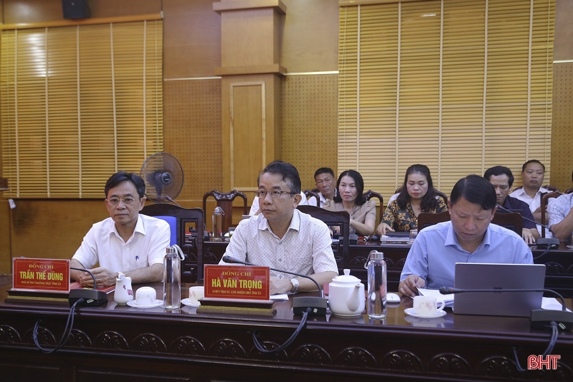 Can Lộc sơ kết giữa nhiệm kỳ, đánh giá việc thực hiện Nghị quyết Đại hội Đảng bộ huyện