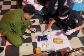 Bắt 2 đối tượng người Lào vận chuyển 18.000 viên ma túy tổng hợp