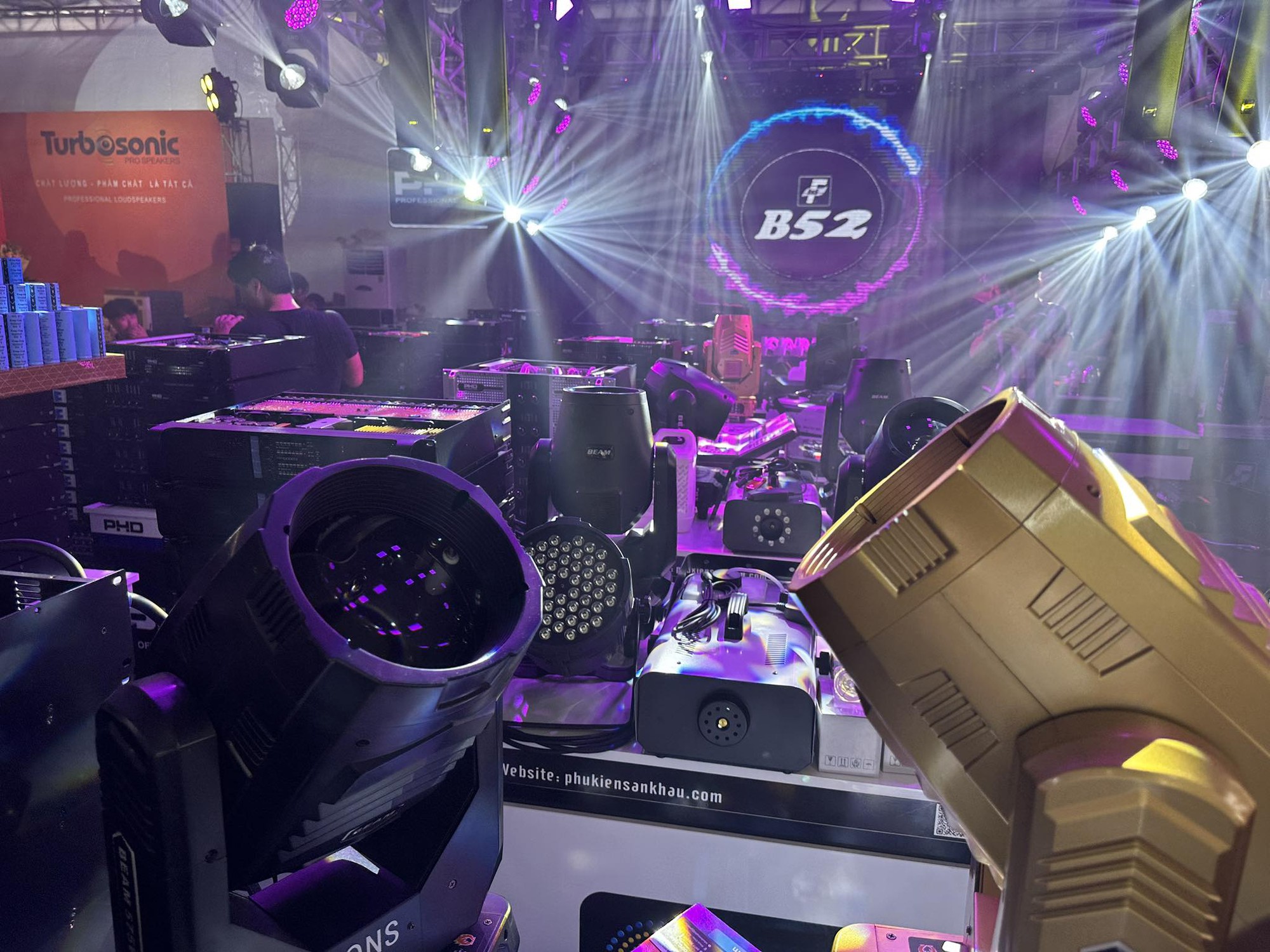 Khai mạc triển lãm thiết bị âm thanh chuyên nghiệp PLASE show 2023 tại Hà Nội - Ảnh 3.