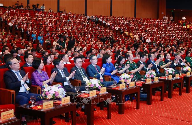Thủ tướng Phạm Minh Chính: Mỗi điển hình tiên tiến lan tỏa tinh thần, đạo đức, ý thức trách nhiệm và sự cống hiến