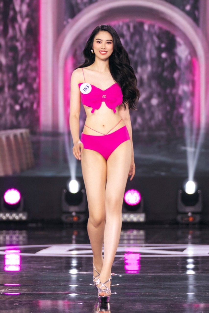 Thí sinh Miss World Vietnam 2023 nhảy bốc lửa với trang phục bikini 7