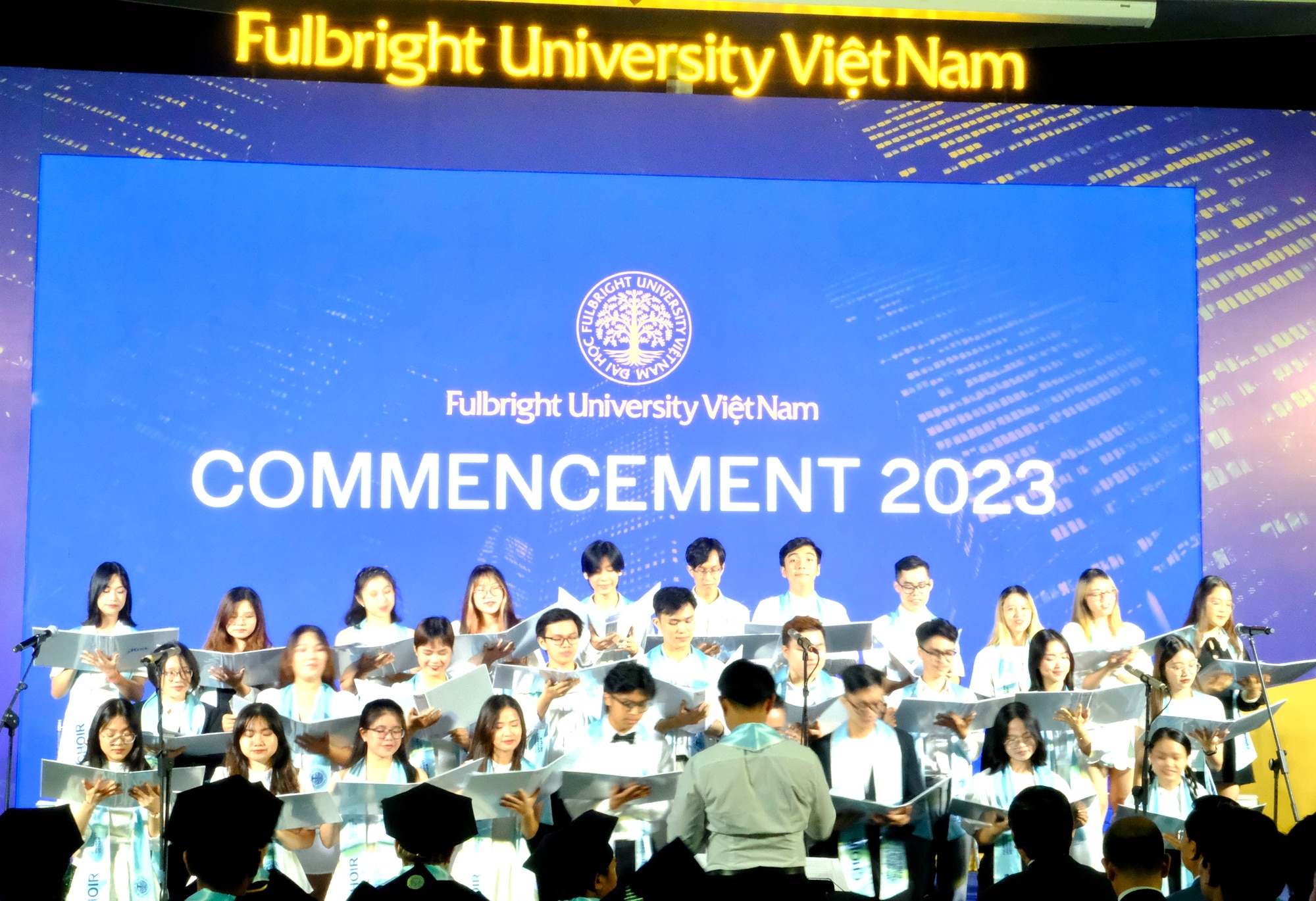 Vì sao lễ tốt nghiệp ĐH Fulbright Việt Nam được gọi là ‘những điều đầu tiên’? - Ảnh 5.