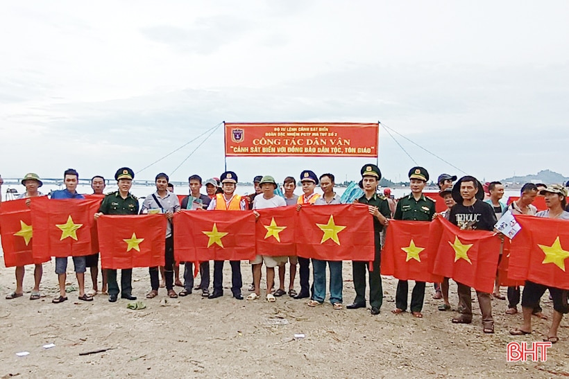 Truyền thông chống khai thác IUU cho 250 ngư dân Cẩm Xuyên