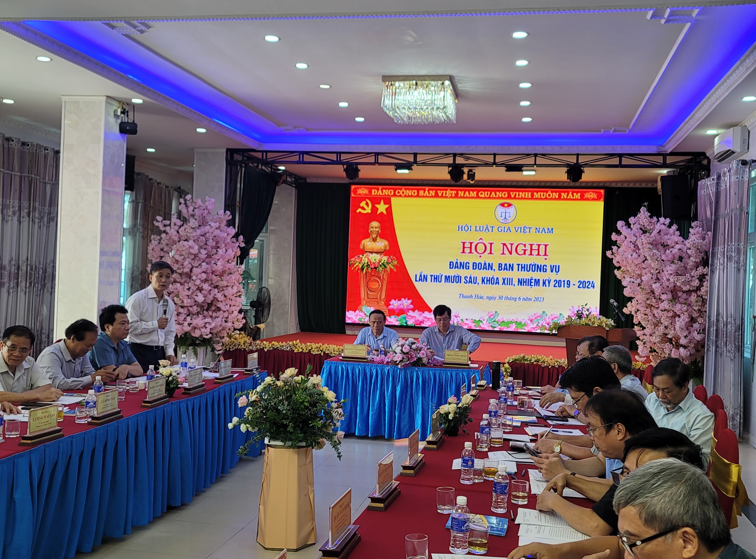 Tiêu điểm - Hội Luật gia Việt Nam tổ chức Hội nghị Đảng đoàn, Ban thường vụ khóa XIII (Hình 8).