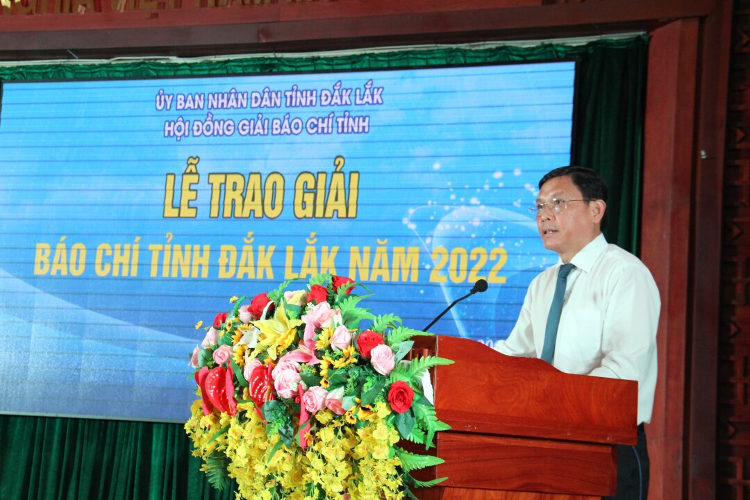 Phó Chủ tịch Thường trực UBND tỉnh Đắk Lắk Nguyễn Tuấn Hà phát biểu tại buổi lễ.