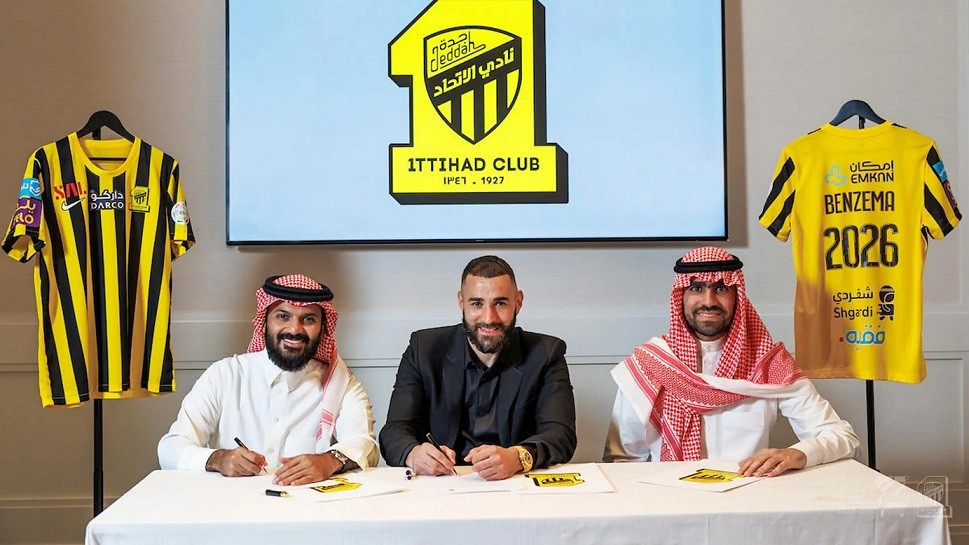 Bóng đá Saudi Arabia: CLB Al Ittihad ký 3 với Benzema và liên hệ N'Golo Kanté