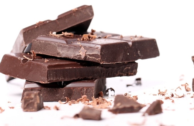 Chocolate đen giàu chất chống oxy hóa có thể chống lại bệnh tật. Ảnh: Freepik