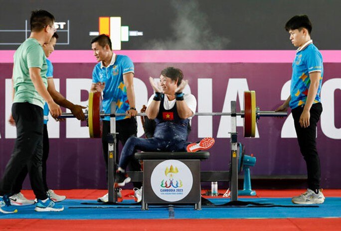 Cử tạ Việt tỏa sáng tại ASEAN Para Games - Ảnh 1.