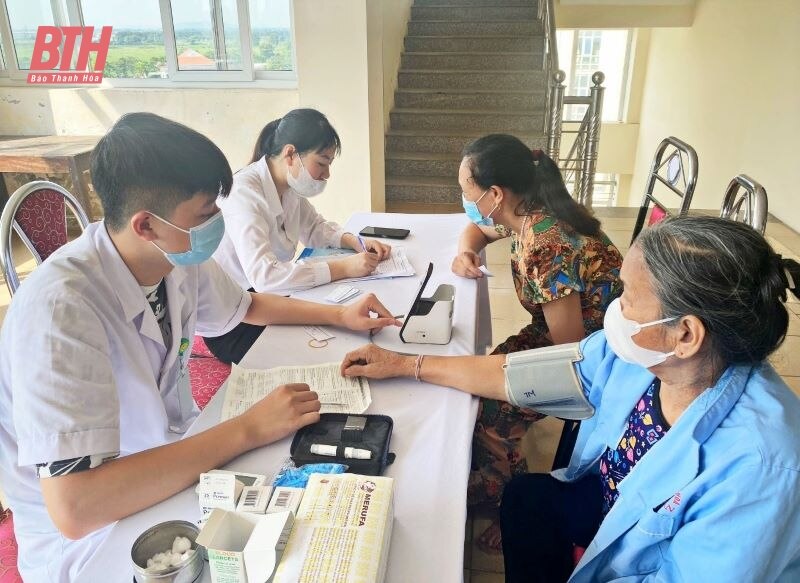 Ngày hội “Chăm sóc sức khỏe người cao tuổi” tại Bệnh viện Đa khoa tỉnh Thanh Hóa 