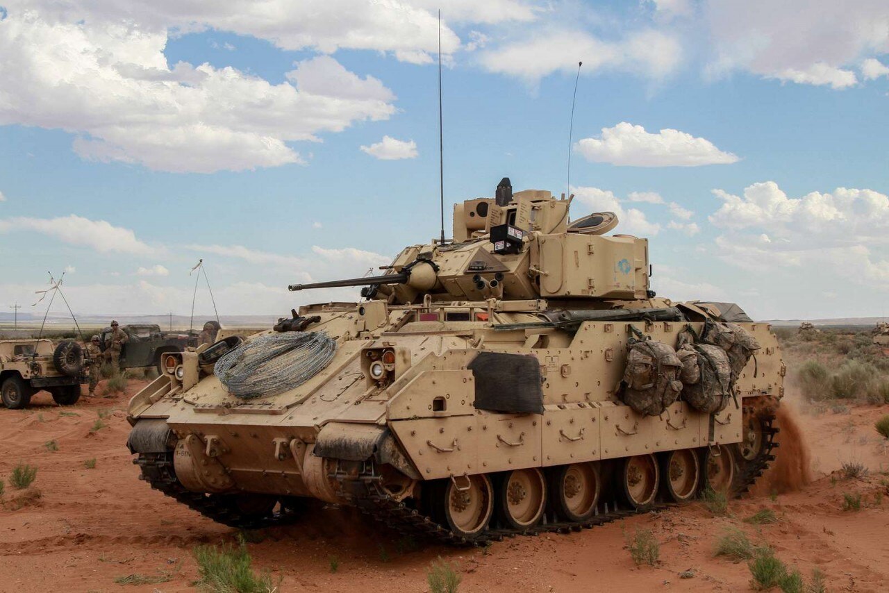 (01.06) Mỹ được cho là sẽ sớm gửi xe quân sự Bradley cho Ukraine. (Nguồn: NARA)