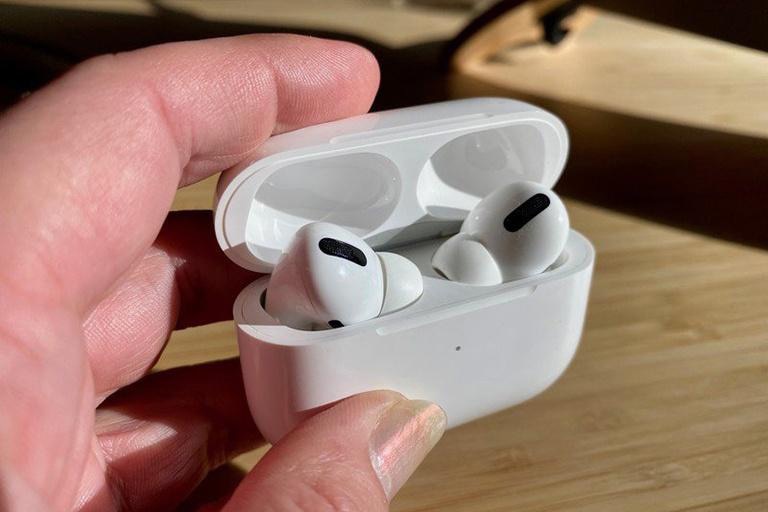 Apple gợi ý 5 chức năng AirPods mà người dùng có thể không biết- Ảnh 1.