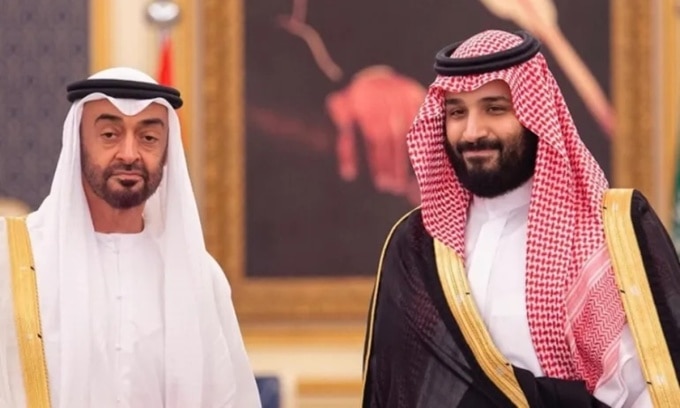 Tổng thống UAE Sheikh Mohammed bin Zayed al-Nahyan và Thái tử Arab Saudi Mohammed bin Salman ở Jeddah hồi năm 2018. Ảnh: Reuters