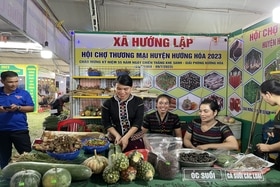 Hơn 250 gian hàng tham gia Hội chợ thương mại huyện Hướng Hóa năm 2023