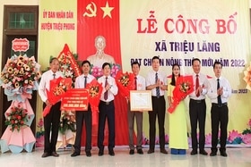 Xã Triệu Lăng đón nhận danh hiệu xã đạt chuẩn nông thôn mới