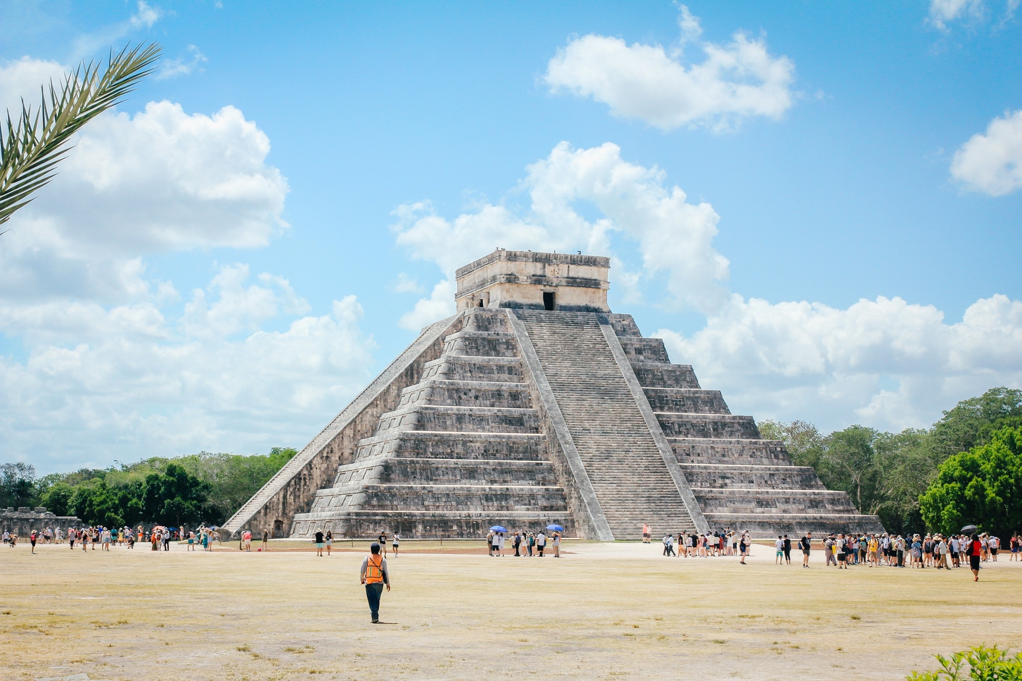 Đi tìm dấu tích của nền văn minh Maya giữa rừng già  - Ảnh 1.