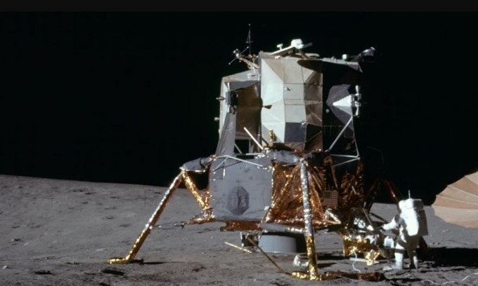 Trạm đổ bộ Eagle đưa Neil Armstrong và Buzz Aldrin hạ cánh xuống Mặt Trăng vào ngày 20/7/1969. Ảnh: NASA