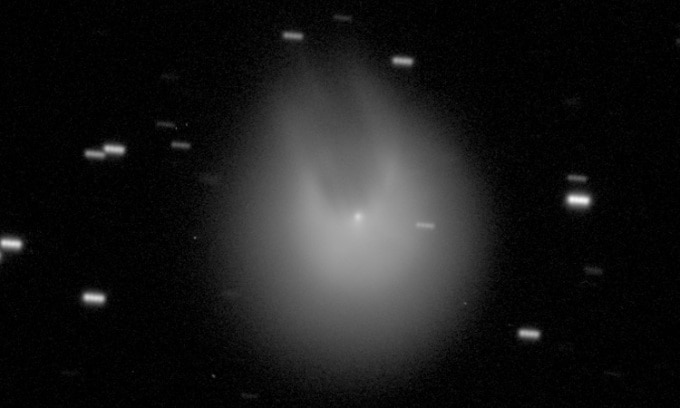 Sao chổi 12P/Pons-Brook (12P) trong ảnh chụp hôm 26/7. Ảnh: Comet Chasers/Richard Miles