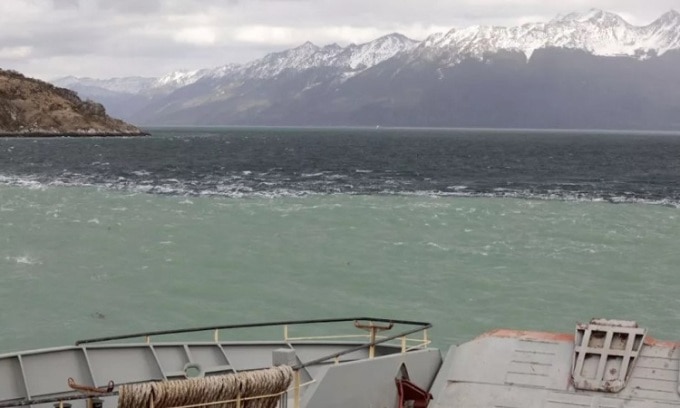 Nơi giao nhau giữa Thái Bình Dương và Đại Tây Dương ở eo biển Beagle tại Tierra del Fuego, Chile. Ảnh: Dea