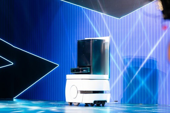 ECOVACS Unveils DEEBOT X2 OMNI: A Revolutionary Robotic Vacuum
