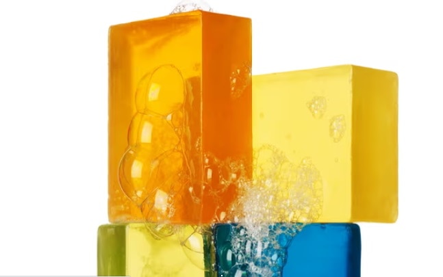 علماء أمريكيون يحولون البلاستيك المستعمل إلى صابون