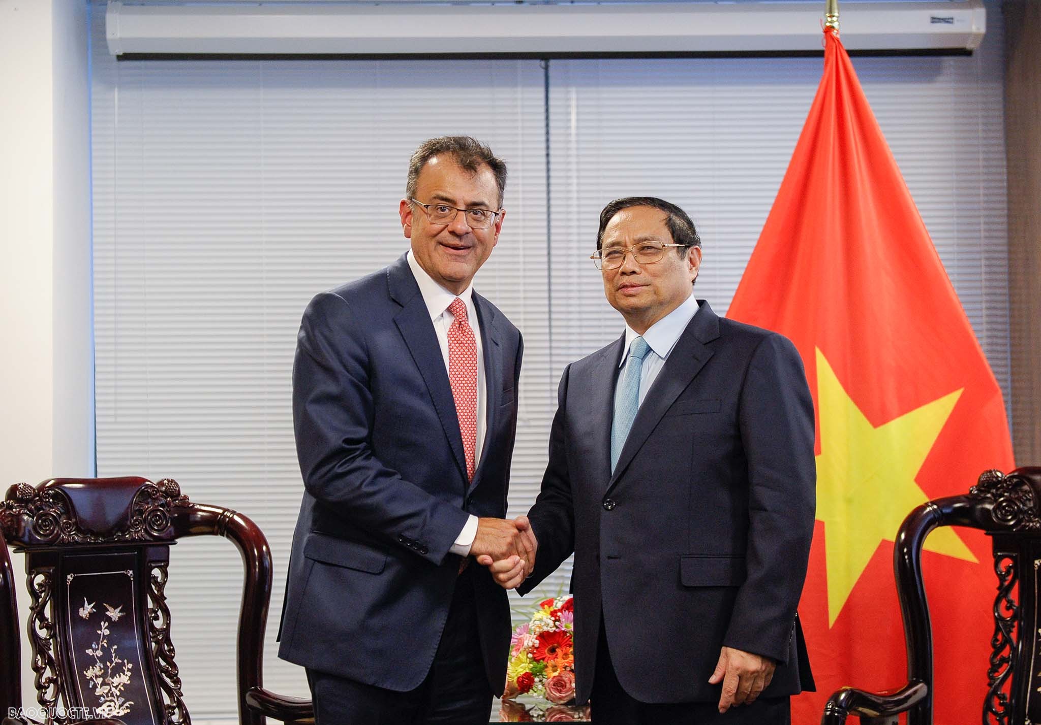 Thủ tướng Phạm Minh Chính tiếp ông Karan Bhatia, Phó Chủ tịch phụ trách quan hệ Chính phủ và chính sách công của Google.