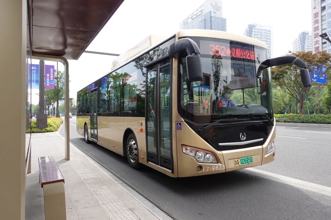 Ngoài Metro, xe buýt là một trong những phương tiện đi lại hiệu quả ở Hàng Châu. Ảnh: Trịnh Hằng