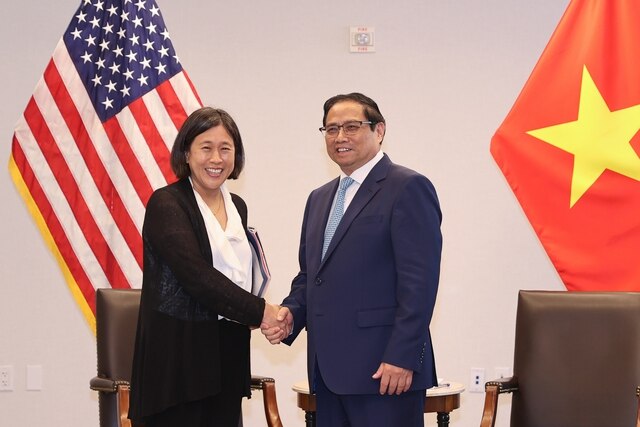 Tại cuộc gặp Đại diện Thương mại Katherine Tai, Thủ tướng Phạm Minh Chính đề nghị Mỹ mở cửa thị trường hơn nữa cho hàng hóa của Việt Nam. Ảnh: VGP