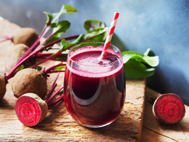 8 POWERFUL Benefits Of BEETROOT JUICE, Side Effects, & How To Make It -  YouTube