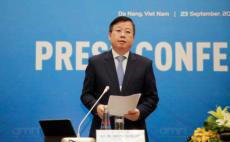 Thứ trưởng Nguyễn Thanh Lâm công bố các nội dung được thông qua sau hội nghị. Ảnh: Thùy Trang