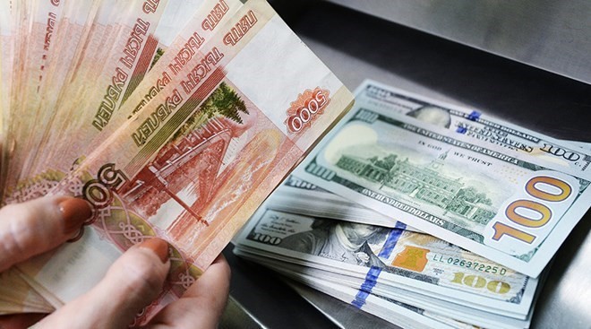 Rất nhiều tiền của Nga 'kẹt cứng' tại Ấn Độ, New Delhi 'vô tình' giúp đồng USD theo cách này