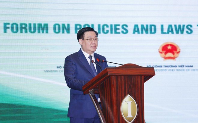 Việt Nam muốn phối hợp với Bangladesh phát triển chuỗi giá trị của dệt may