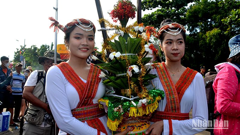 Rộn ràng Lễ hội Katê 2023 của đồng bào Chăm ở Bình Thuận ảnh 5