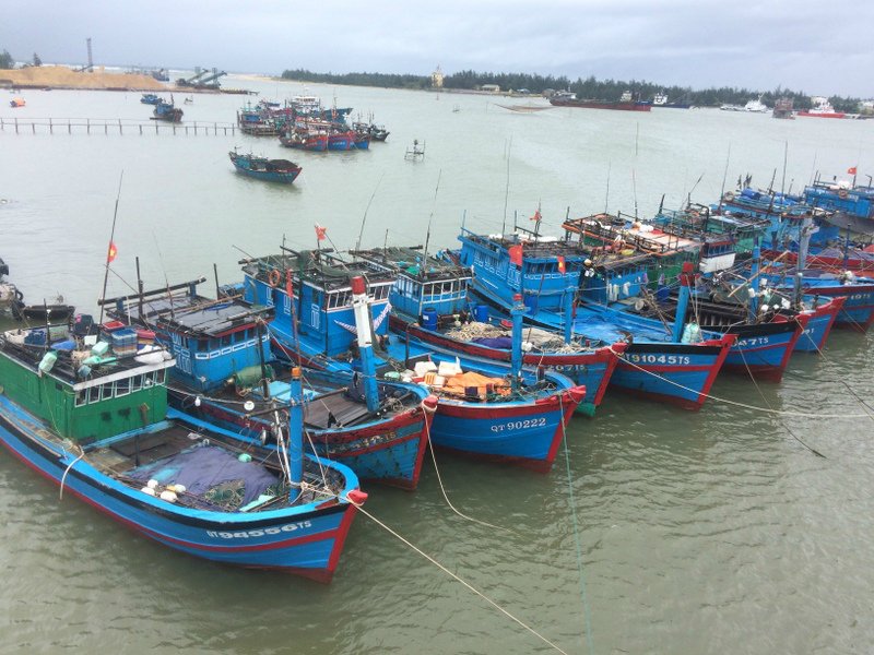 Tàu cá tại tỉnh Quảng Trị. Ảnh: T.Nhất.