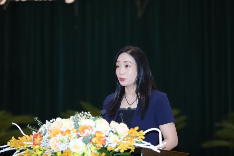 Bà Vũ Thị Hương, Giám đốc Sở LĐ-TB&XH phát biểu tại họi nghị