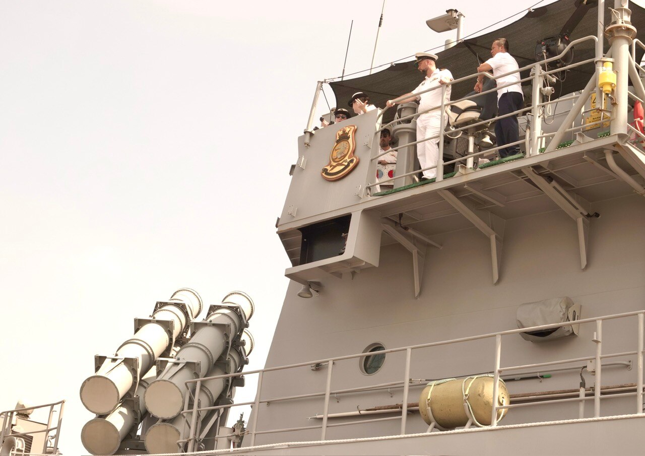 Tàu HMAS Toowoomba ‘tái ngộ’ cảng Sài Gòn - Ảnh 4.