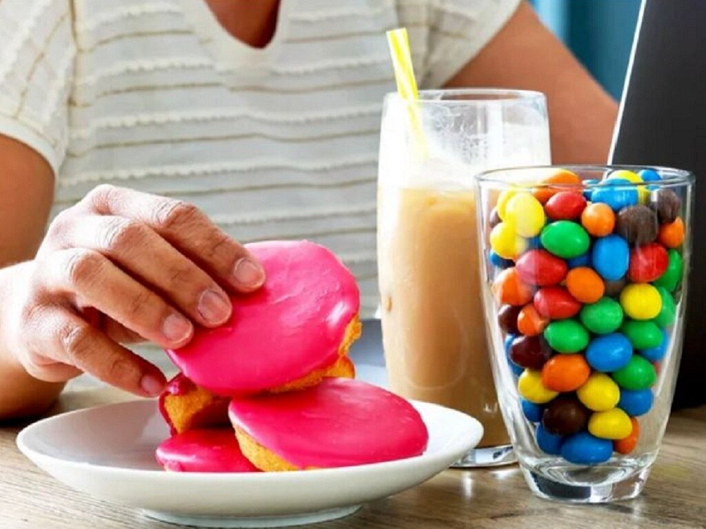5 vấn đề sức khỏe sẽ xảy ra nếu ăn đường quá nhiều - Ảnh 1.