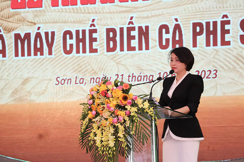 Bà Nguyễn Thị Phương, Tổng Giám đốc WinCommerce phát biểu tại buổi lễ