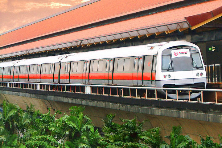 Hệ thống tàu điện ngầm tại Singapore.