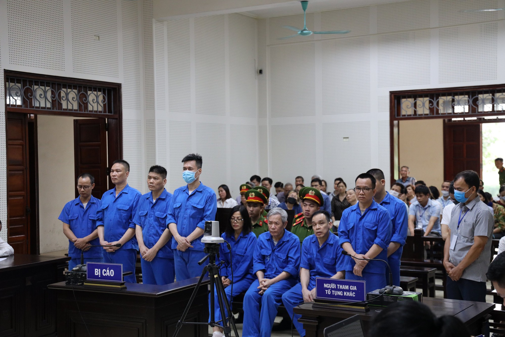 Bà Nguyễn Thị Thanh Nhàn lĩnh thêm án 10 năm tù  - Ảnh 2.