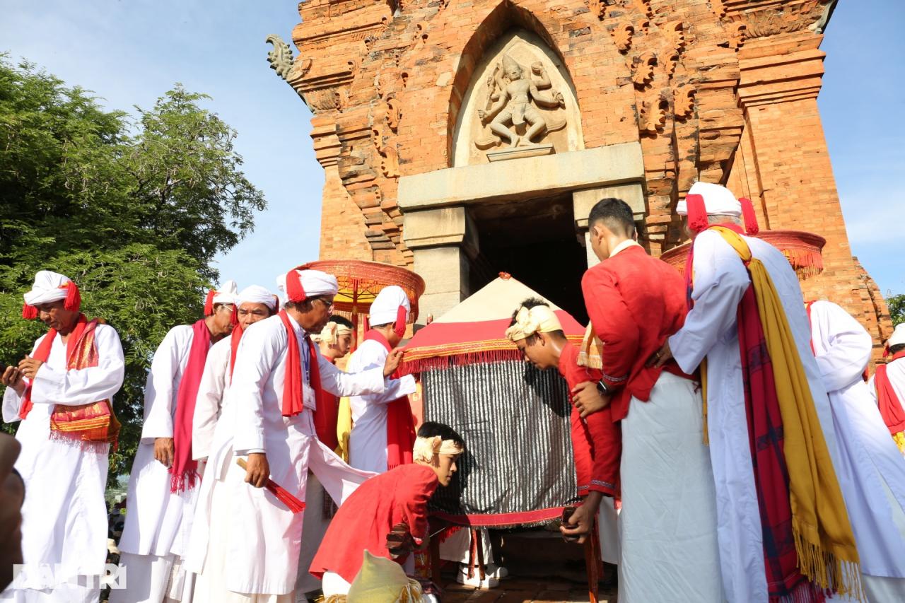 Rộn ràng lễ hội Katê của đồng bào Chăm tại Ninh Thuận - 8