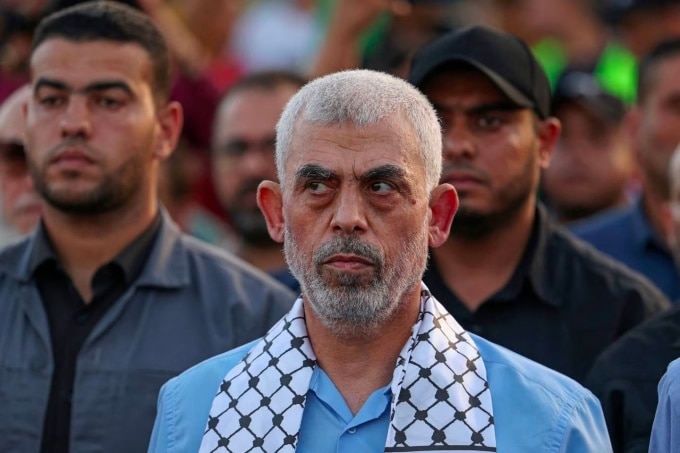 Thủ lĩnh Hamas ở Dải Gaza Yahya Sinwa tại thành phố Gaza năm 2022. Ảnh: AFP